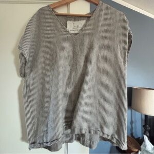 notPERFECTLINEN Striped Gray and White Top-Large